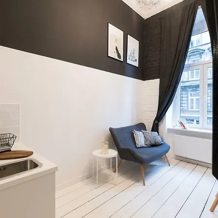 Momo Studio 25 Apartman *