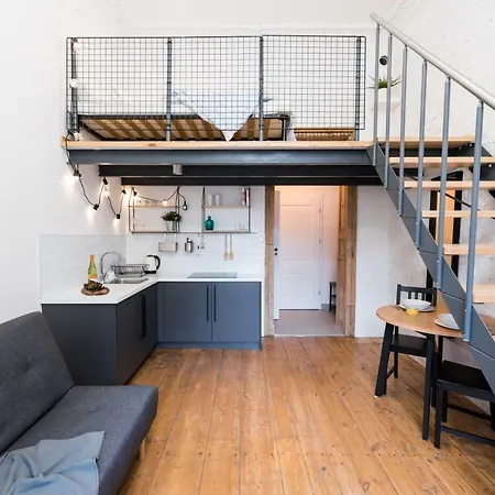 Momo Studio 25 Apartman *