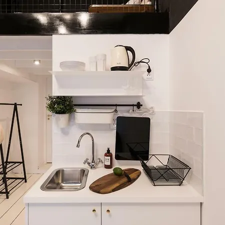 Momo Studio 25 Apartman *